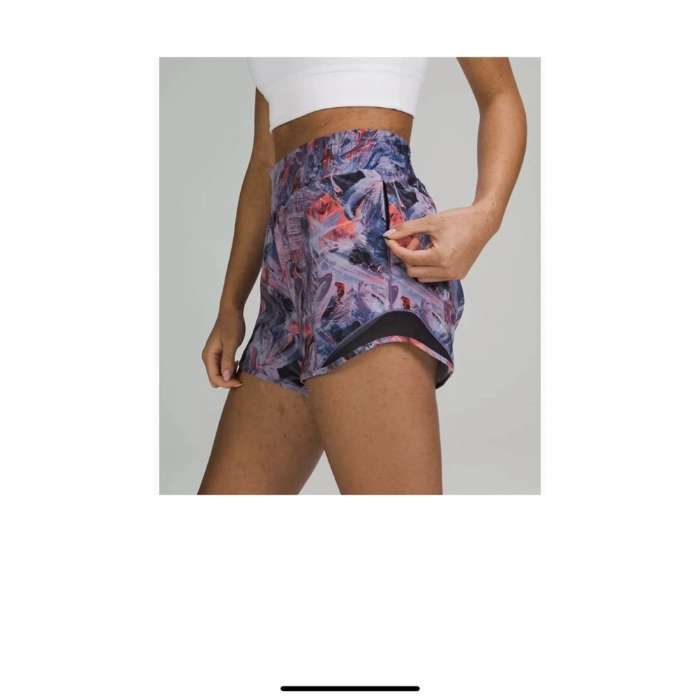 lululemon Hotty hot Shorts high rise 4 inch